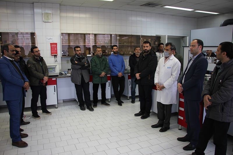 مدیران واحدهای صنعتی  استان مازندران از موسسه پژوهشی علوم و صنایع غذایی بازدید کردند
