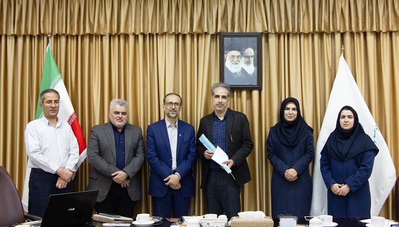 مراسم تقدیر از کارشناسان حوزه آزمایشگاه موسسه پژوهشی علوم و صنایع غذایی به مناسبت گرامیداشت روز ملی علوم آزمایشگاهی برگزار شد