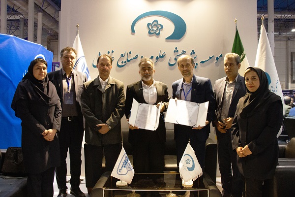 موسسه پژوهشی علوم و صنایع غذایی با استفاده از ظرفیت ماده ۱۳ قانون جهش تولید دانش‌بنیان دو قرار داد پروژه تحقیق و توسعه با شرکت شیر پگاه خراسان منعقد کرد. 