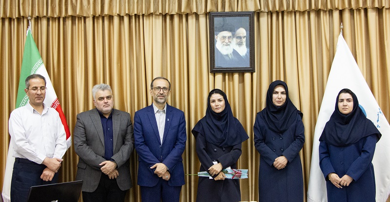 مراسم تقدیر از کارشناسان حوزه آزمایشگاه موسسه پژوهشی علوم و صنایع غذایی به مناسبت گرامیداشت روز ملی علوم آزمایشگاهی برگزار شد