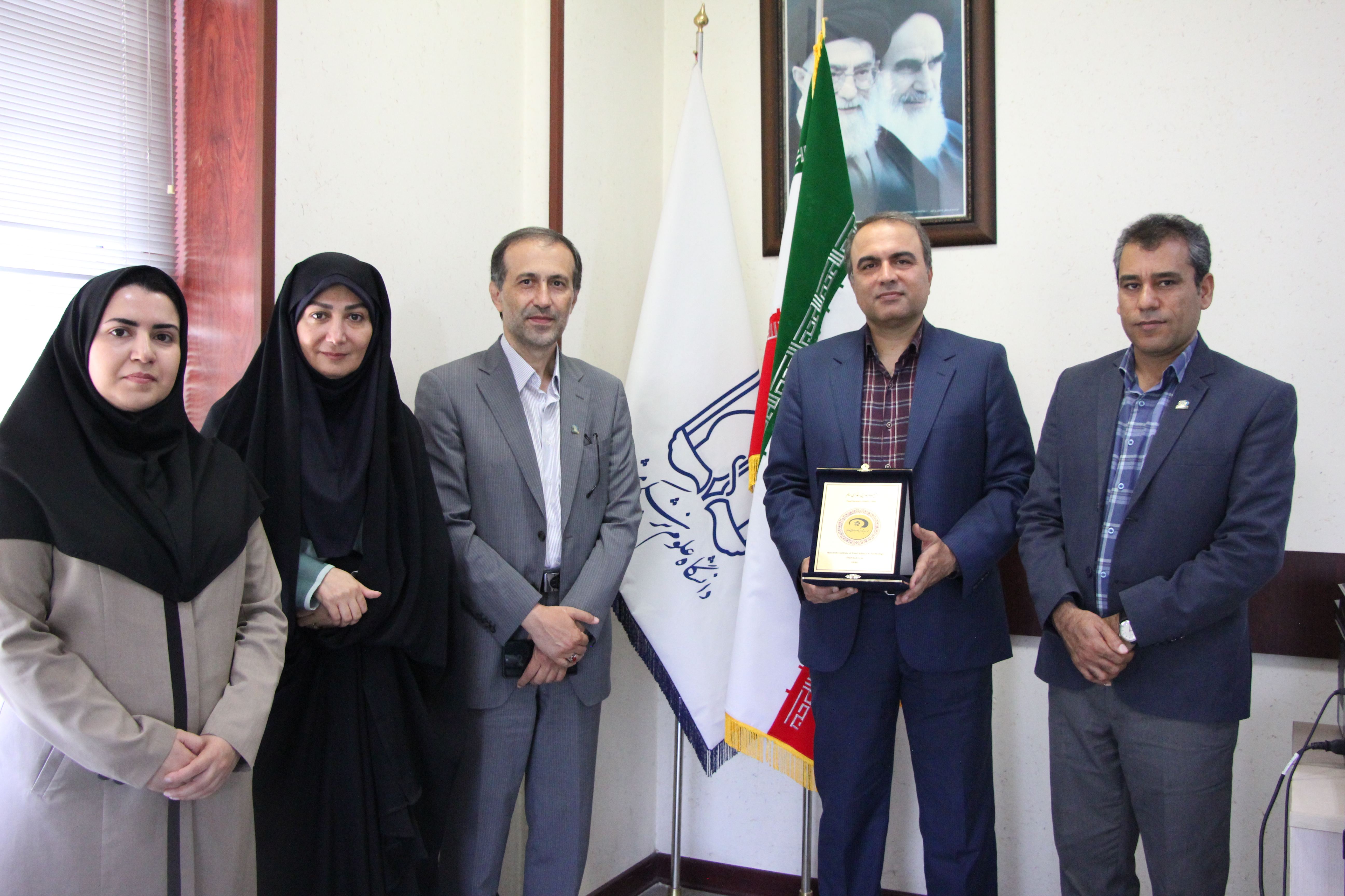 نشست هماهنگی برگزاری همایش امنیت غذایی، ایمنی و سلامت  برگزار شد. 