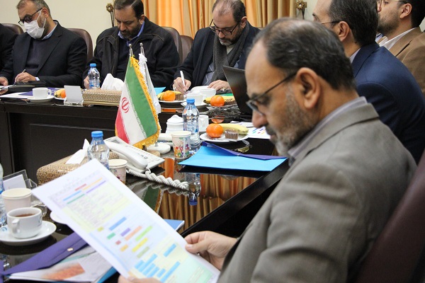 بازدید مسئولان ارشد حوزه نخبگان و فناوری دفاعی از مؤسسه پژوهشی علوم و صنایع غذایی و مرکزنوآوری و فناوری غذاهای خاص