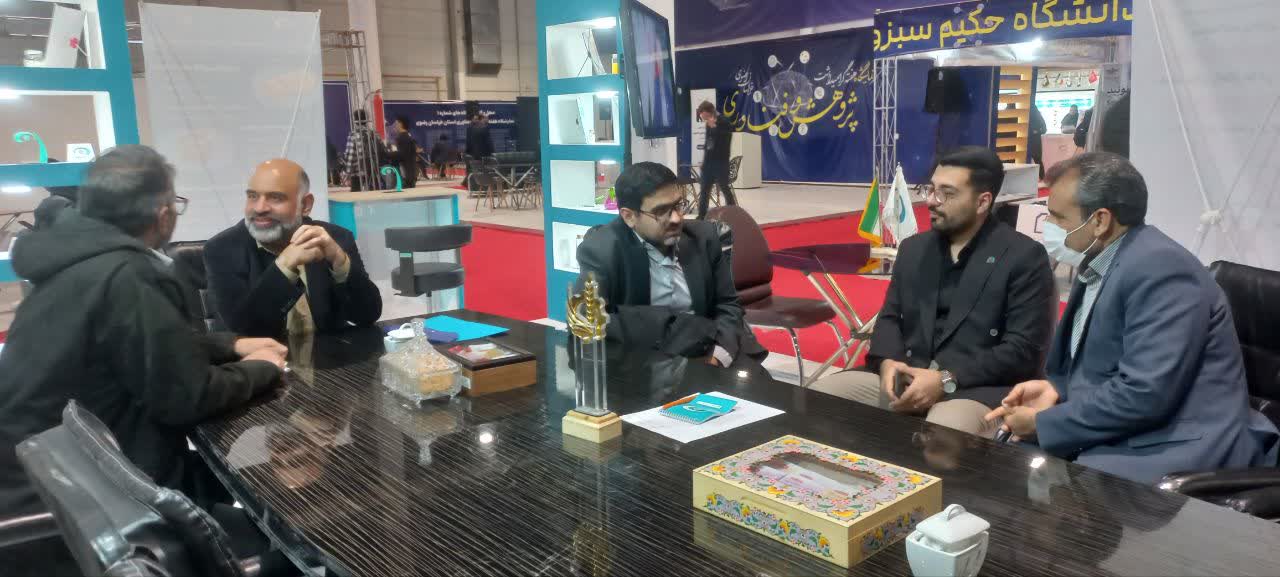 مرکز نوآوری و فناوری غذاهای خاص در نمایشگاه هفته پژوهش مشهد با حضور فعال و تعاملات گسترده، موفق به کسب دستاوردهای ارزشمند شد.